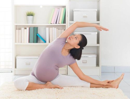 Tập thể dục nhẹ nhàng trong thời kỳ mang thai rất có lợi cho sức khỏe mẹ và bé